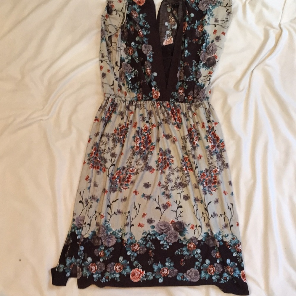 Leebe medium mini dress